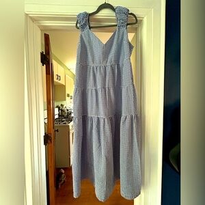 Old Navy blue and white maxi swing dress with cold shoulder ruffled sleeves